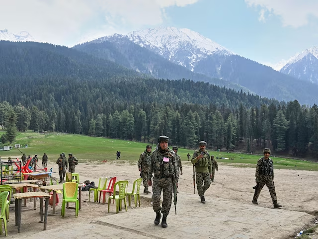 Pahalgam Terror Attack: NIA ने खोला पाकिस्तान से जुड़ा राज Pahalgam Terror Attack: NIA ने खोला पाकिस्तान से जुड़ा राज